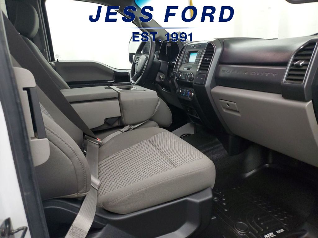 2019 Ford F-350 XLT photo 7