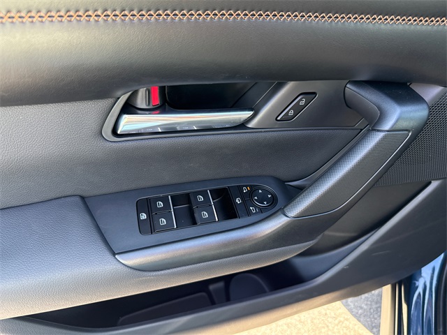 2025 Mazda CX-50 Premium Plus photo 9
