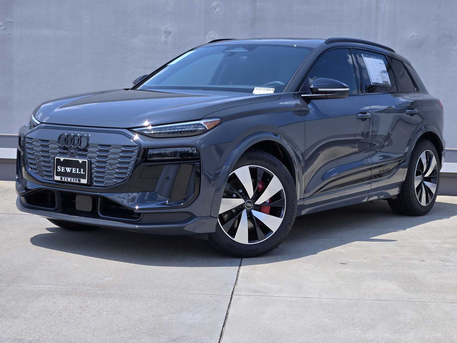 2025 Audi SQ6 e-tron Prestige