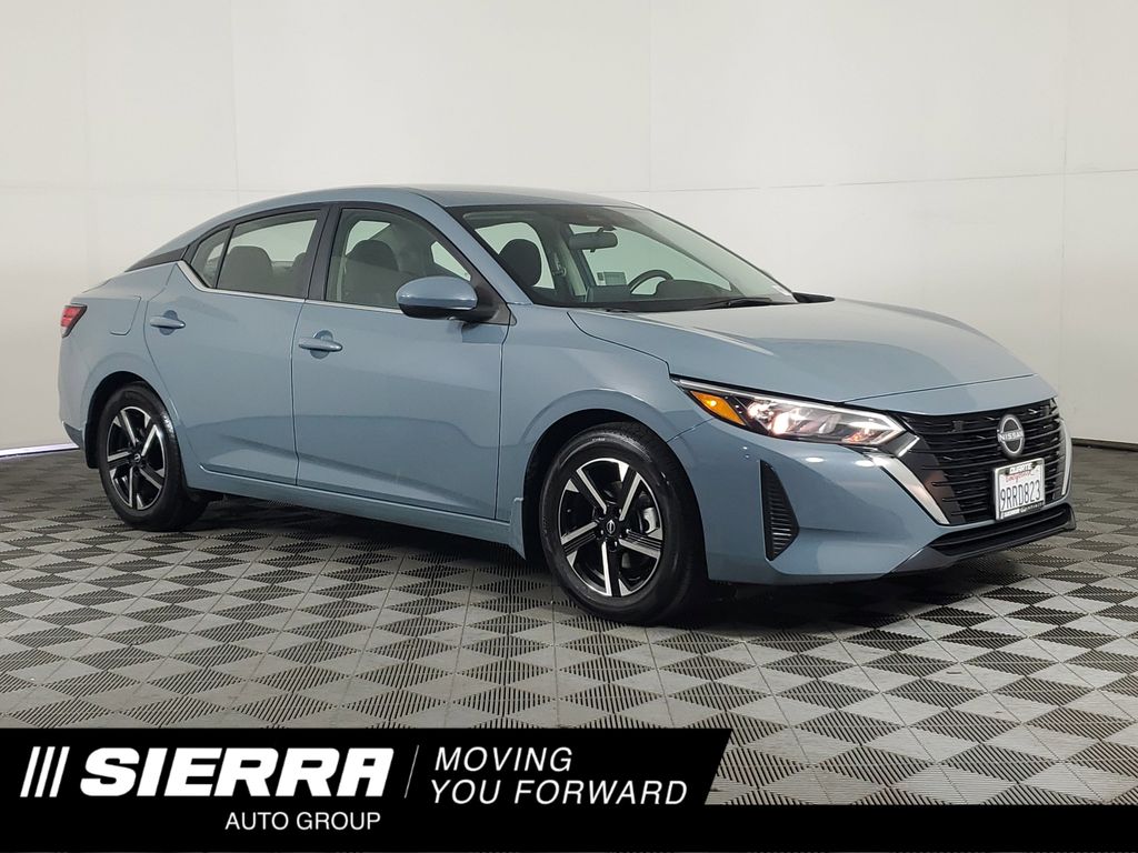 2024 Nissan Sentra SV's photo