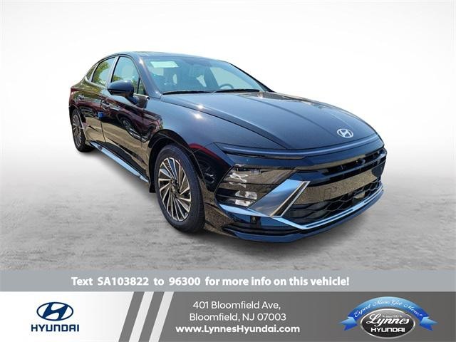 2025 Hyundai Sonata Hybrid