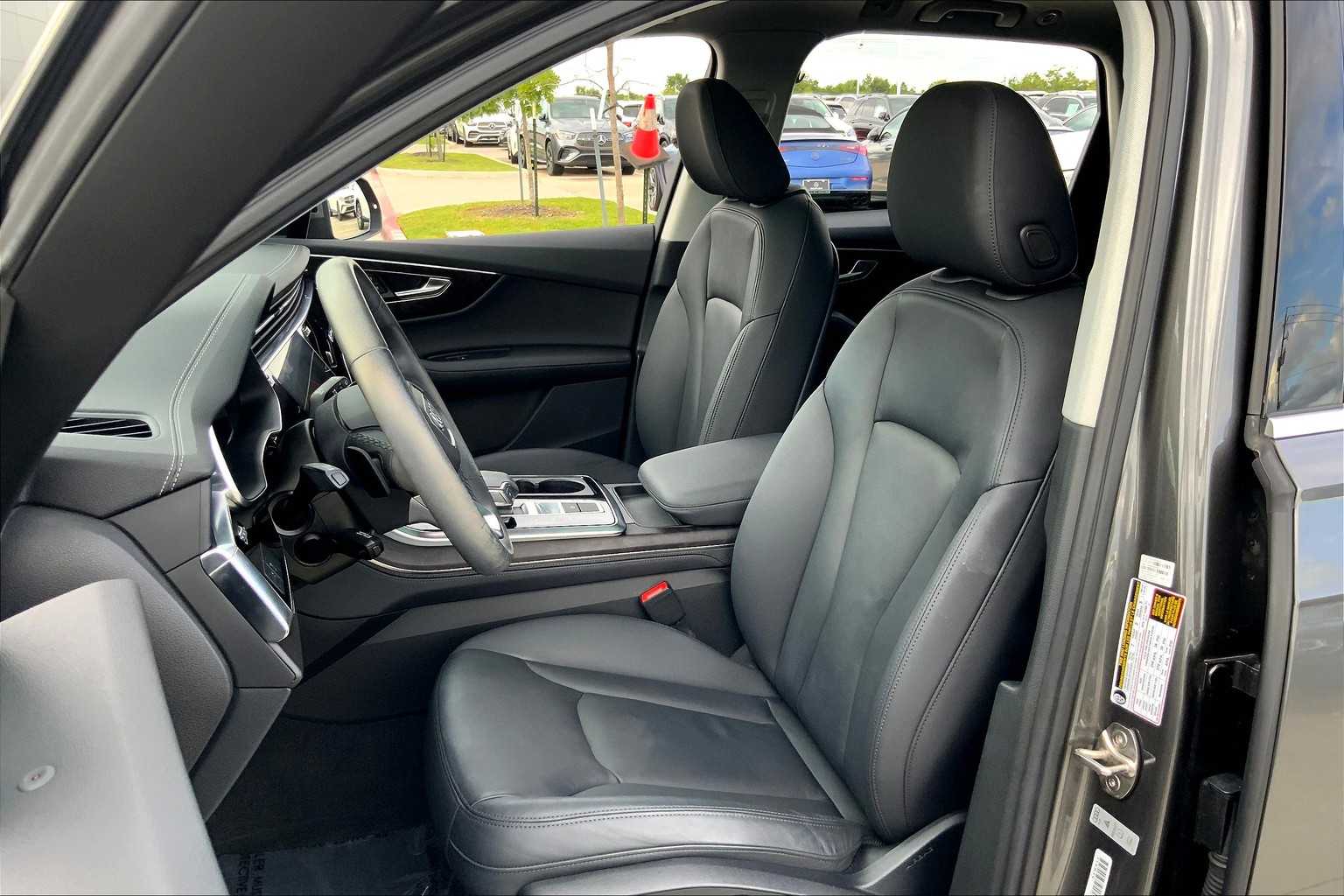 2023 Audi Q7 Premium Plus photo 7