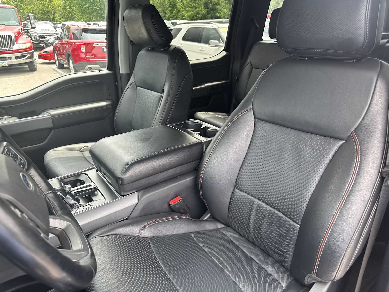 2022 Ford F-150 Lariat photo 22