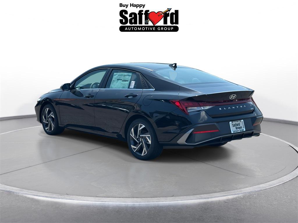 2025 Hyundai Elantra Hybrid Limited photo 6