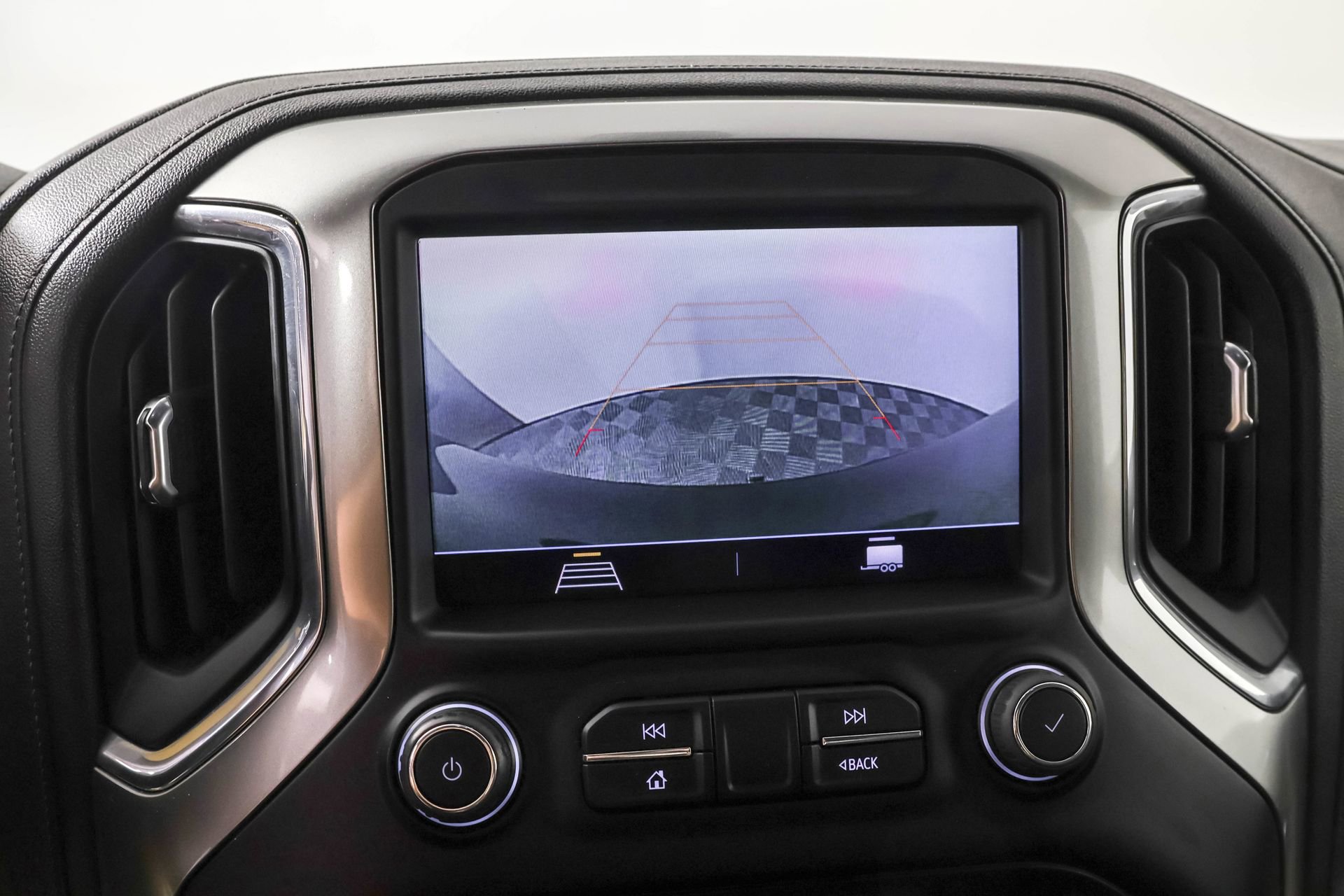 2021 Chevrolet Silverado 1500 LT photo 4