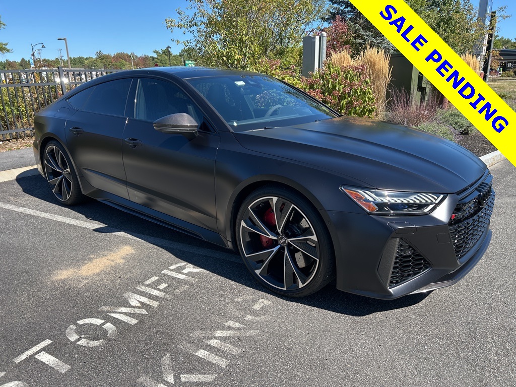2022 Audi RS 7 Base photo 2