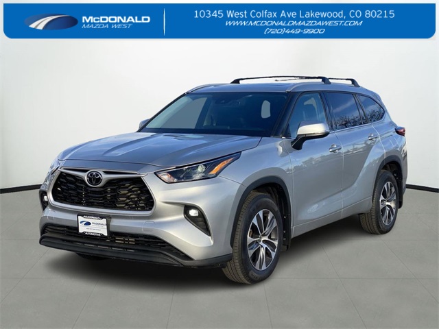 2022 Toyota Highlander XLE's photo