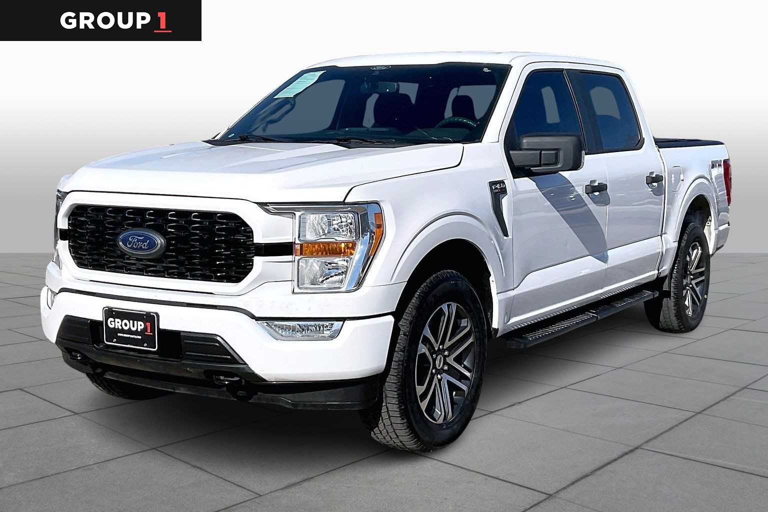 2021 Ford F-150 XL's photo