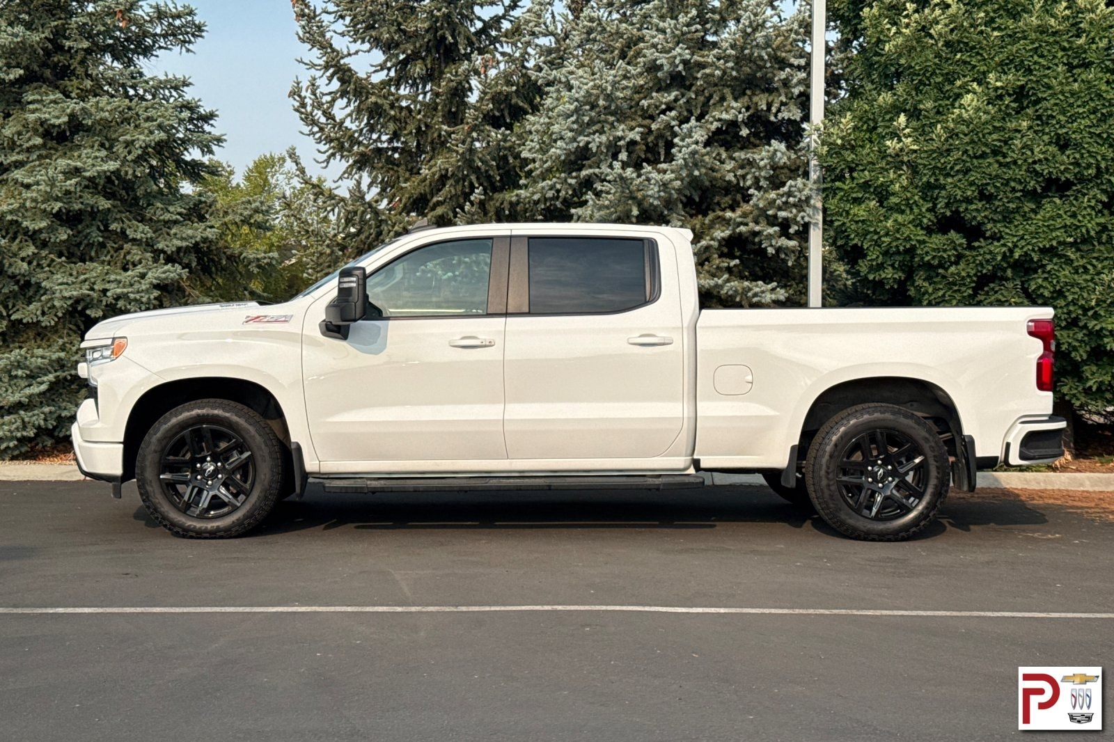 2023 Chevrolet Silverado 1500 RST photo 7