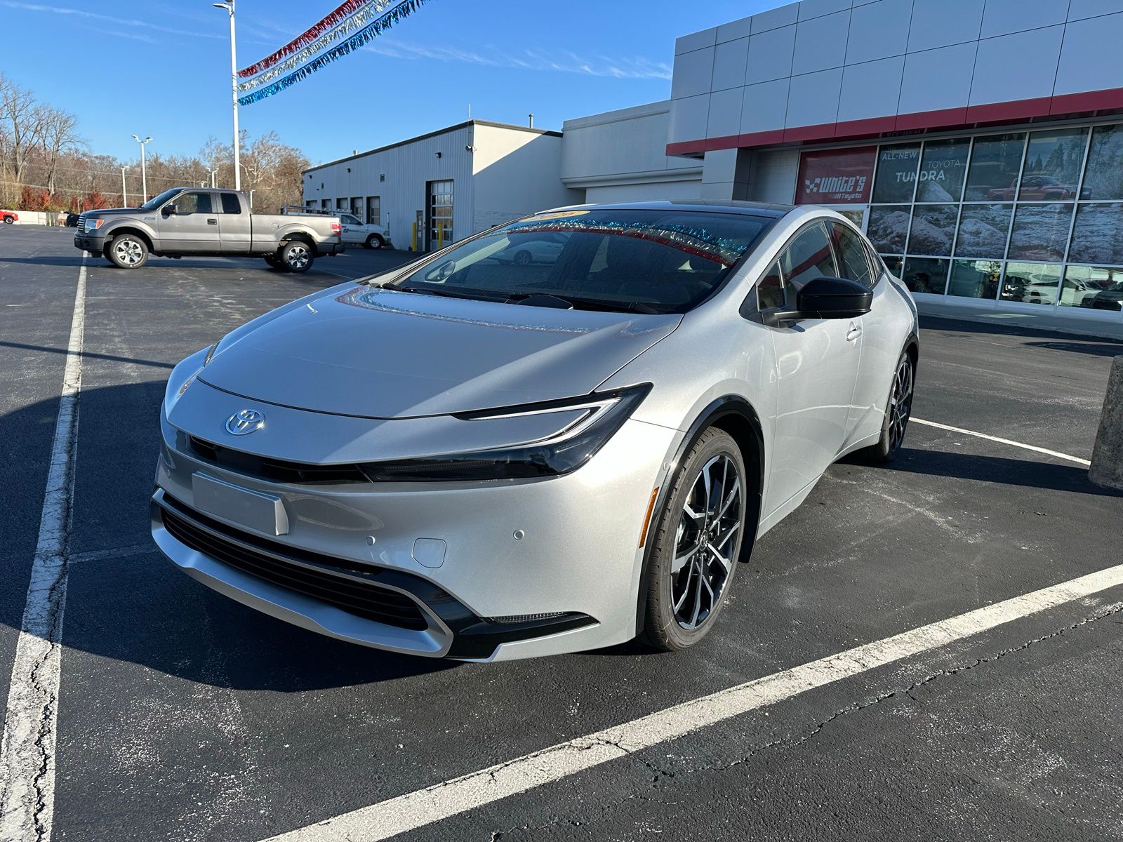 2026 Toyota Prius XSE Premium's photo