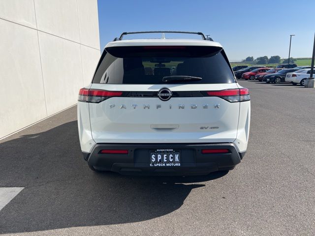 2022 Nissan Pathfinder SV photo 17