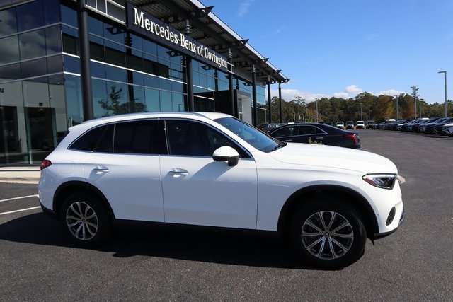 2024 Mercedes Benz GLC 300 4MATIC photo 2
