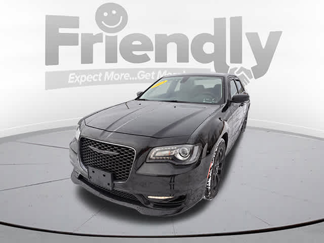 2023 Chrysler 300 Touring L's photo