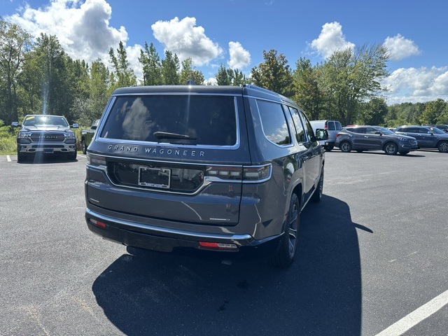 2022 Jeep Grand Wagoneer I photo 6