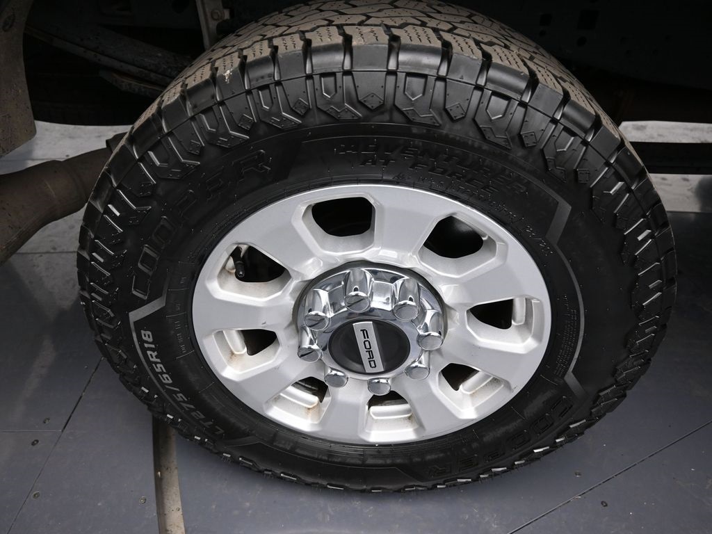 2024 Ford F-250 photo 32