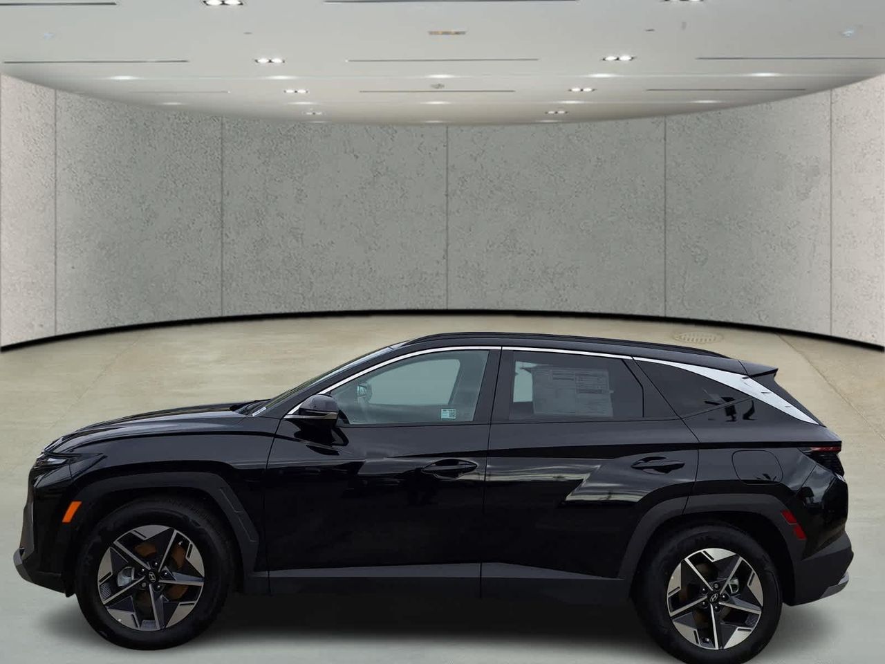 2025 Hyundai Tucson SEL Convenience photo 2