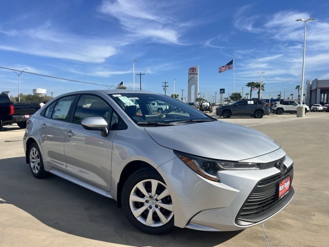 2026 Toyota Corolla LE's photo