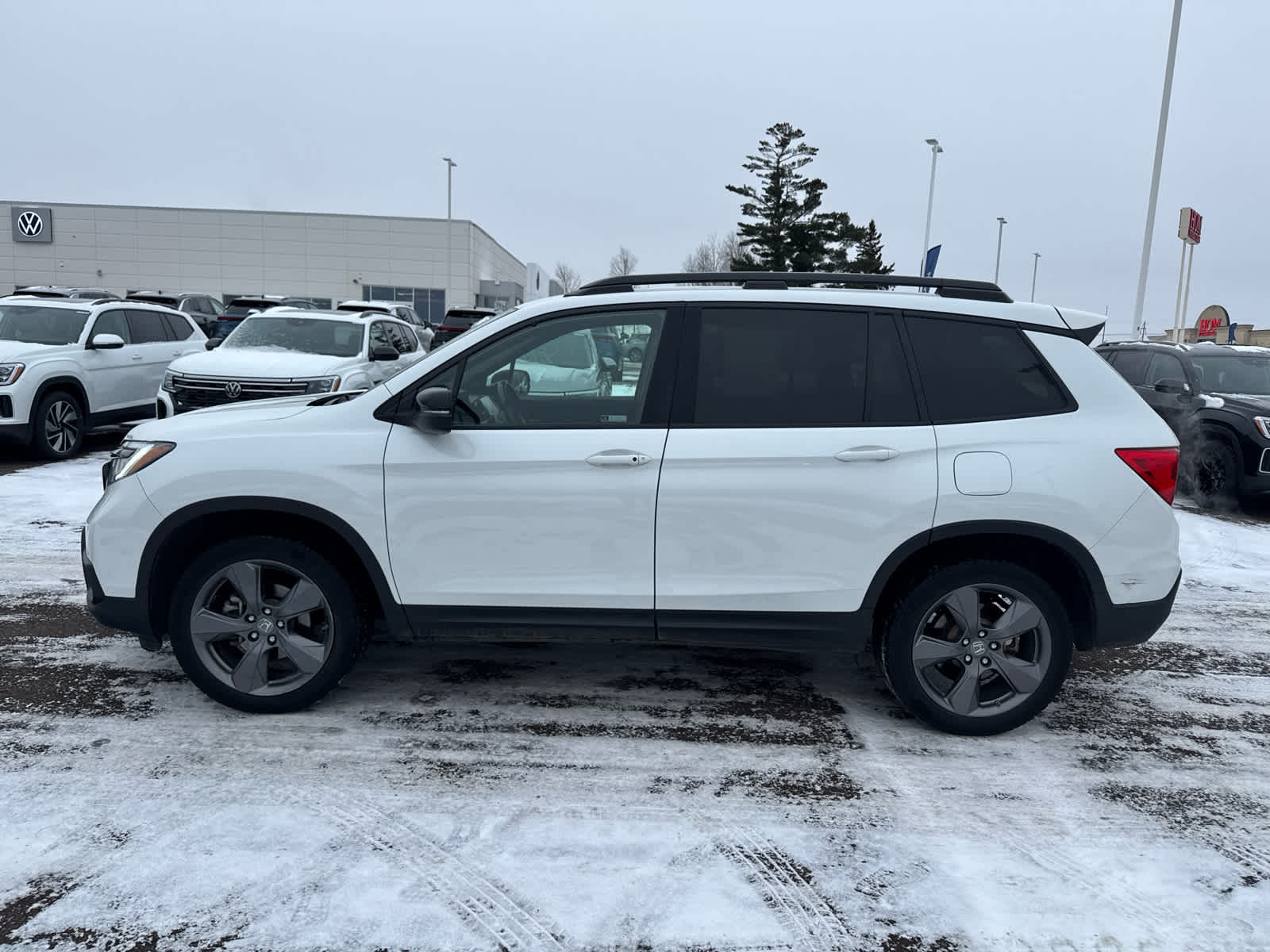 Used 2021 Honda Passport Touring with VIN 5FNYF8H96MB023650 for sale in Hermantown, Minnesota