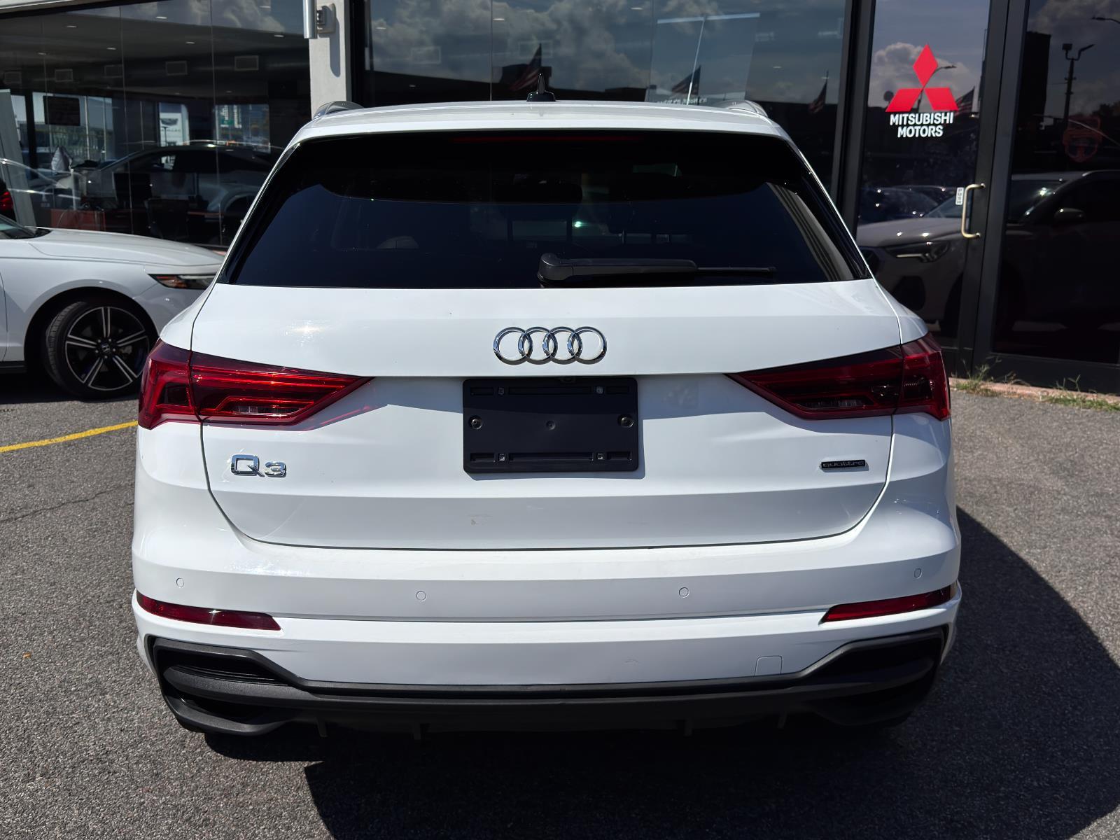 2023 Audi Q3 S line Premium photo 4
