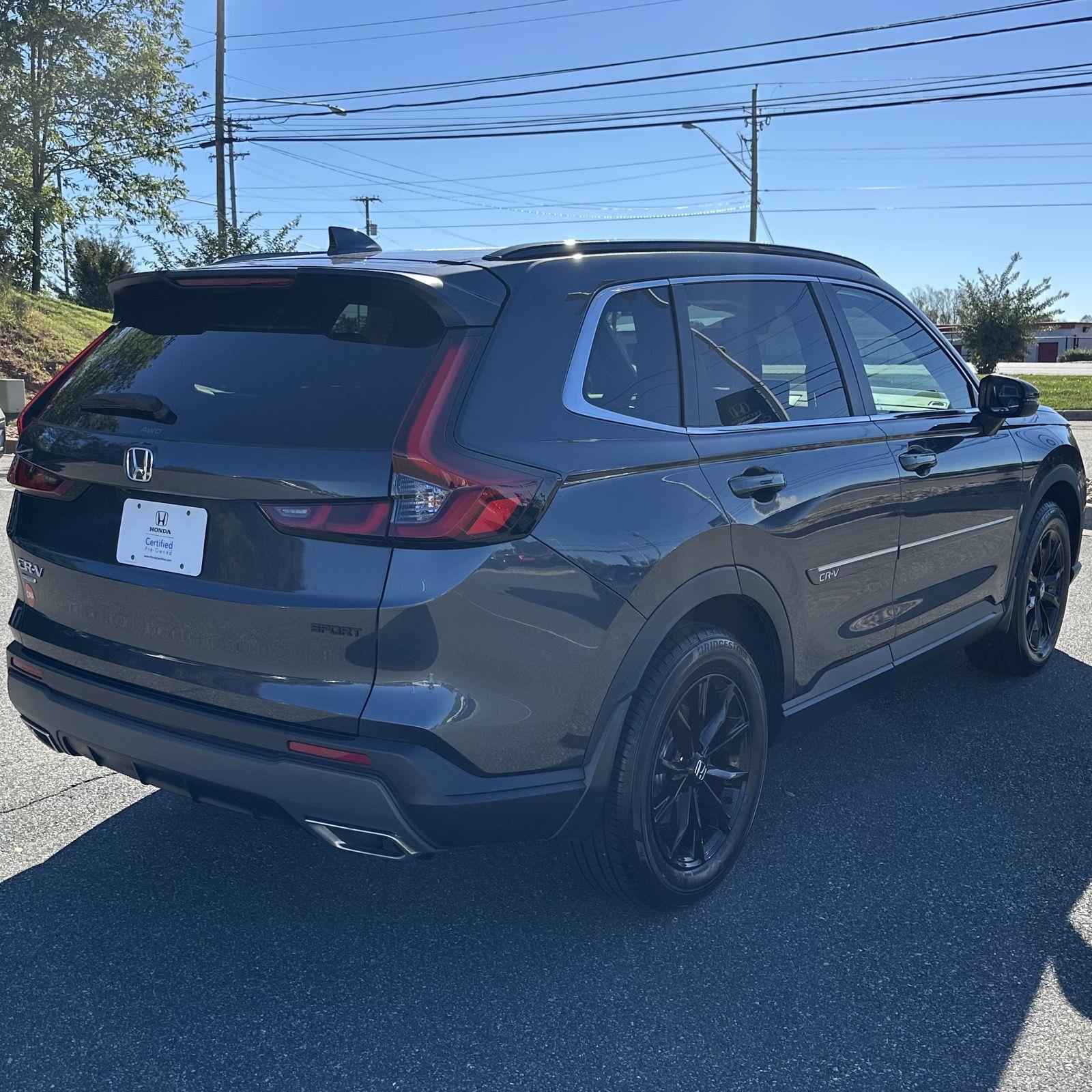 2023 Honda CR-V Hybrid Sport photo 3