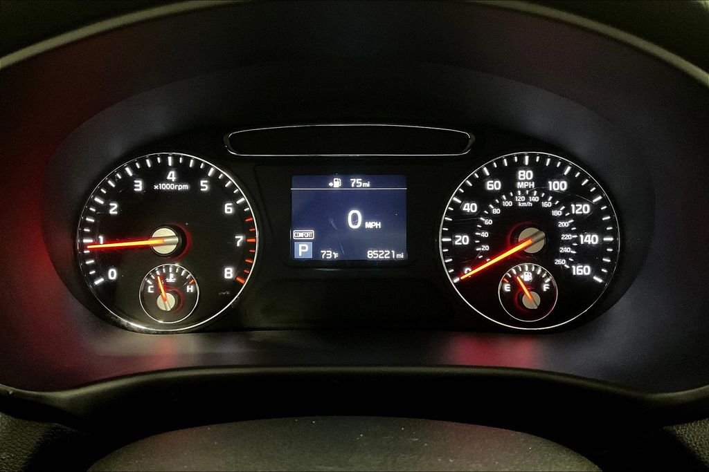 2020 Kia Sorento S photo 19