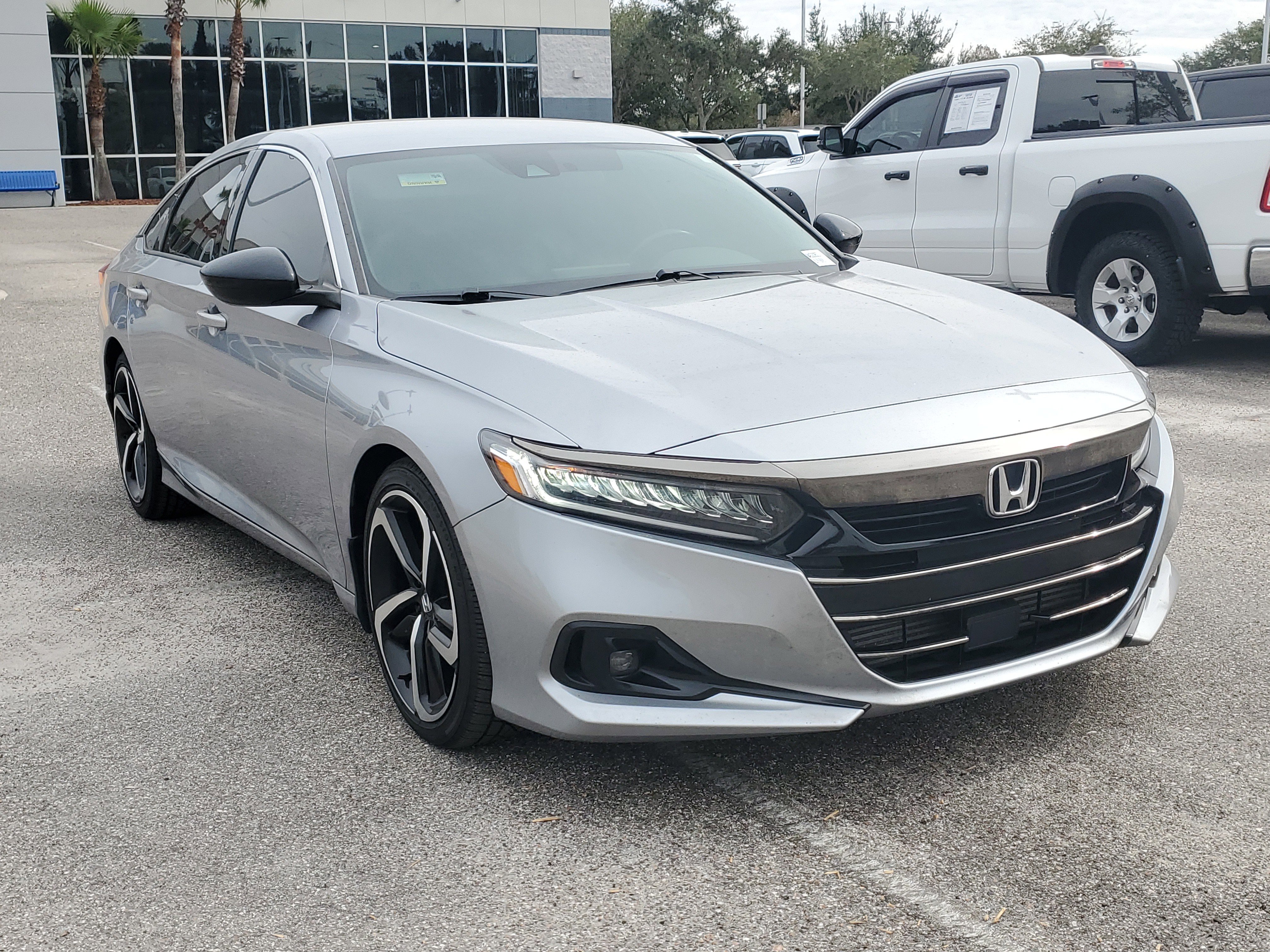 2022 Honda Accord Sport's photo