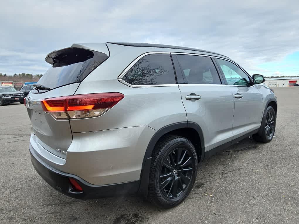 2019 Toyota Highlander SE XLE photo 4