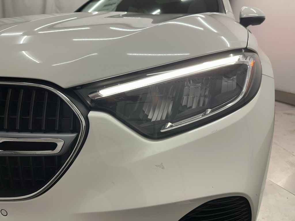 2026 Mercedes Benz GLC 300 photo 24