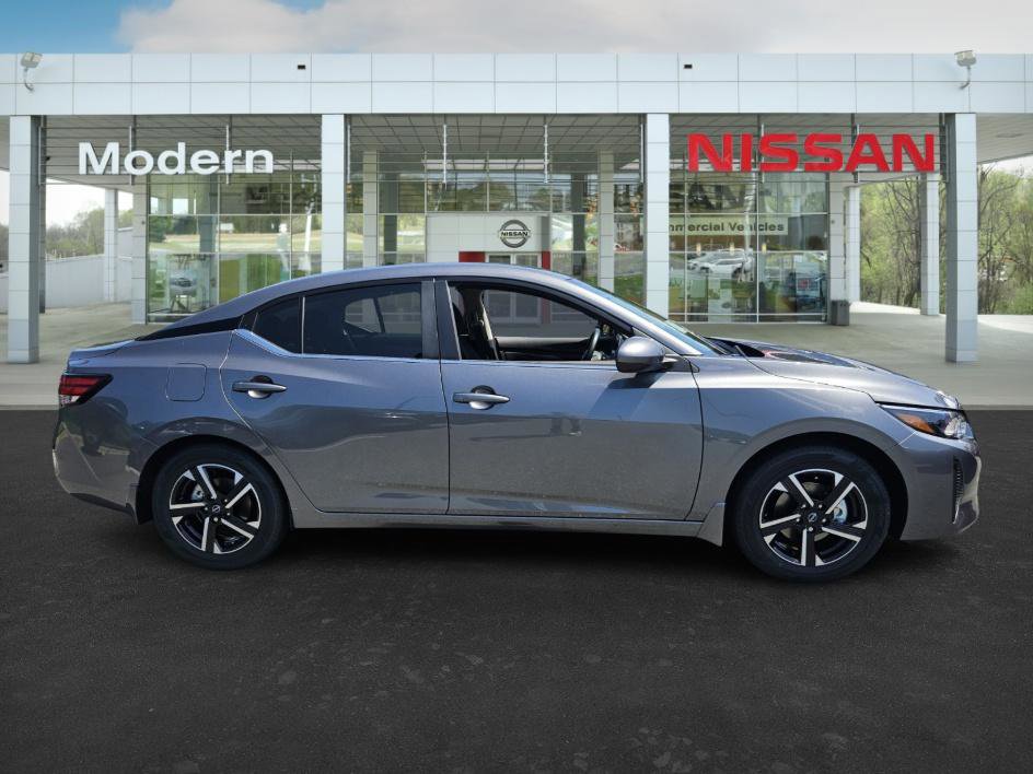 2025 Nissan Sentra SV photo 3