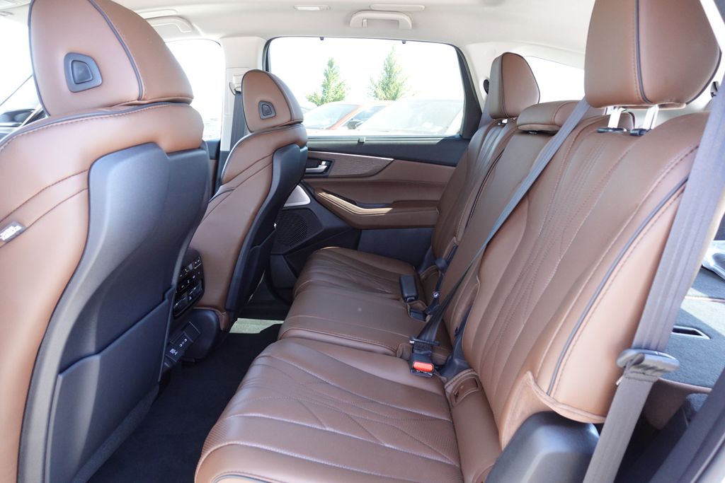 2026 Acura MDX SH-AWD Advance photo 28