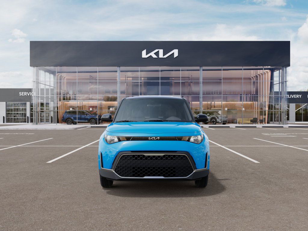 2025 Kia Soul S photo 2