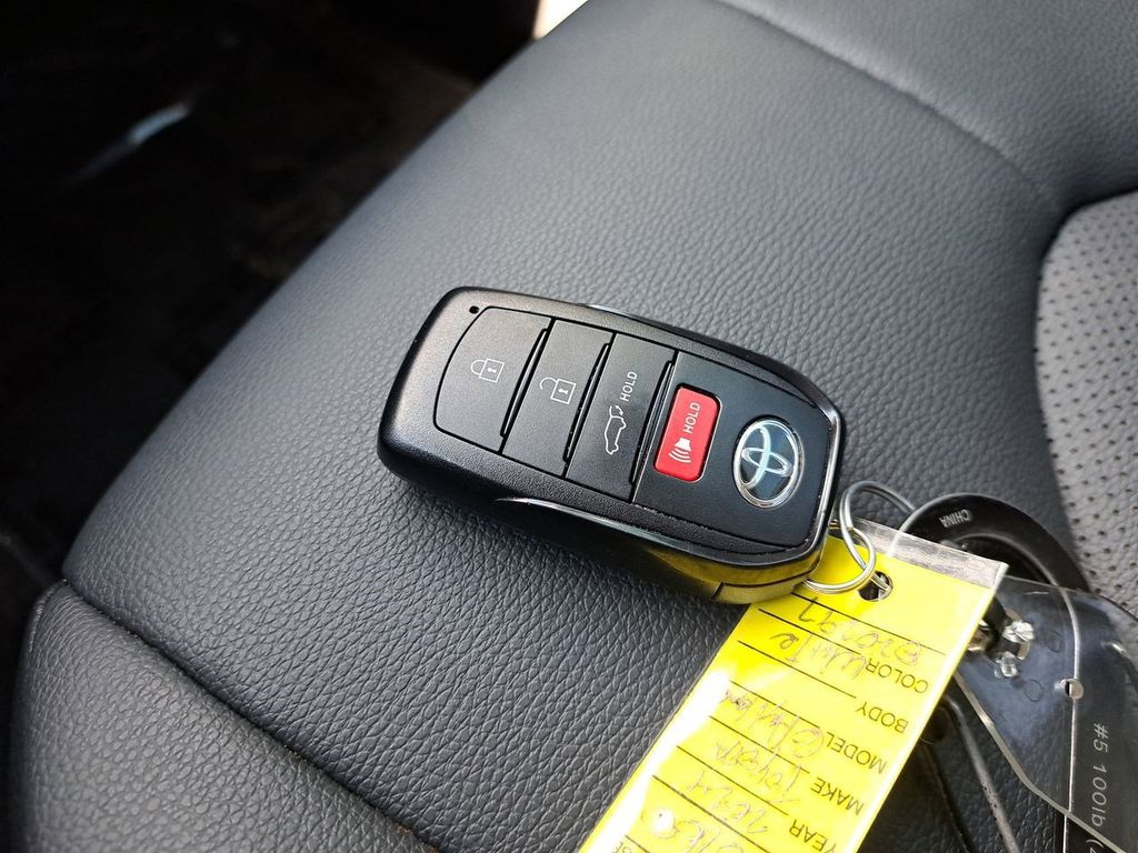 2024 Toyota Grand Highlander XLE photo 29