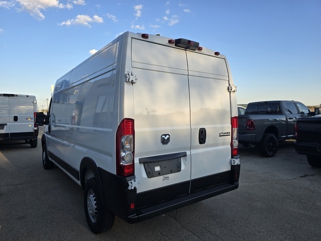 2025 Ram ProMaster 2500 photo 3