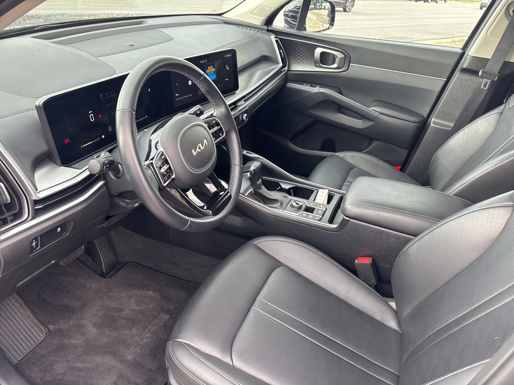 2024 Kia Sorento S photo 8