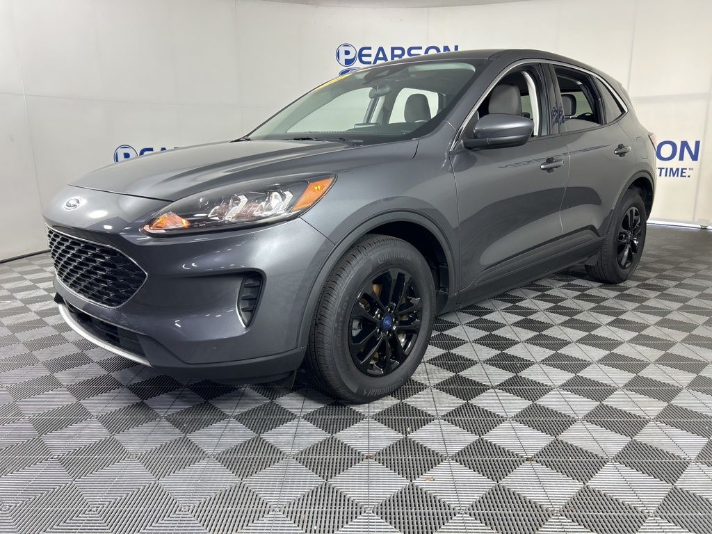 Used 2021 Ford Escape SE with VIN 1FMCU9BZ7MUB26920 for sale in Zionsville, IN
