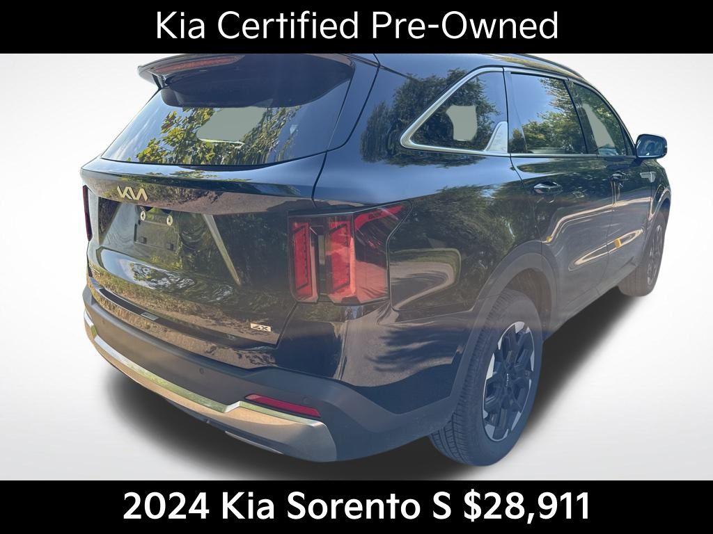2024 Kia Sorento S photo 3