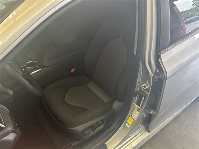 2024 Toyota Camry LE photo 12