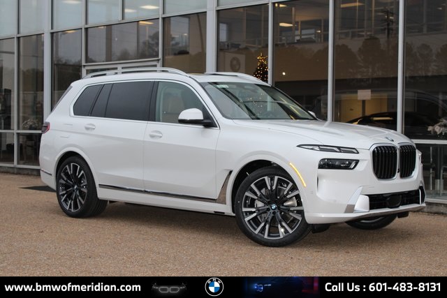 2026 BMW X7 40i's photo