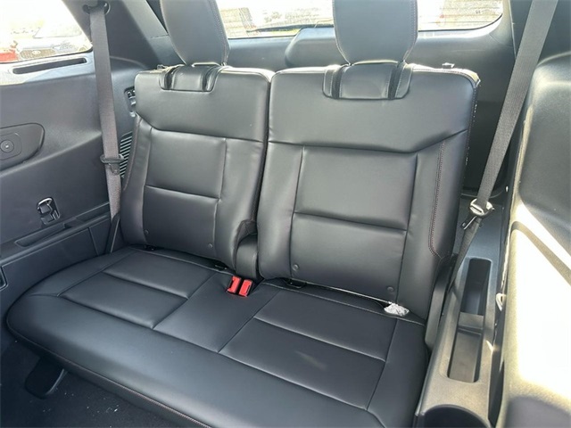 2026 Ford Explorer ST photo 4