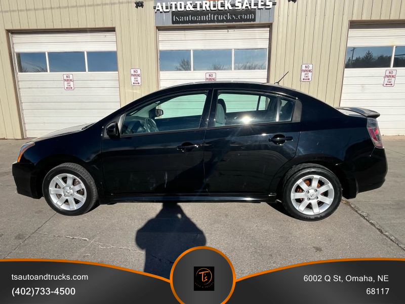 2010 Nissan Sentra SR's photo