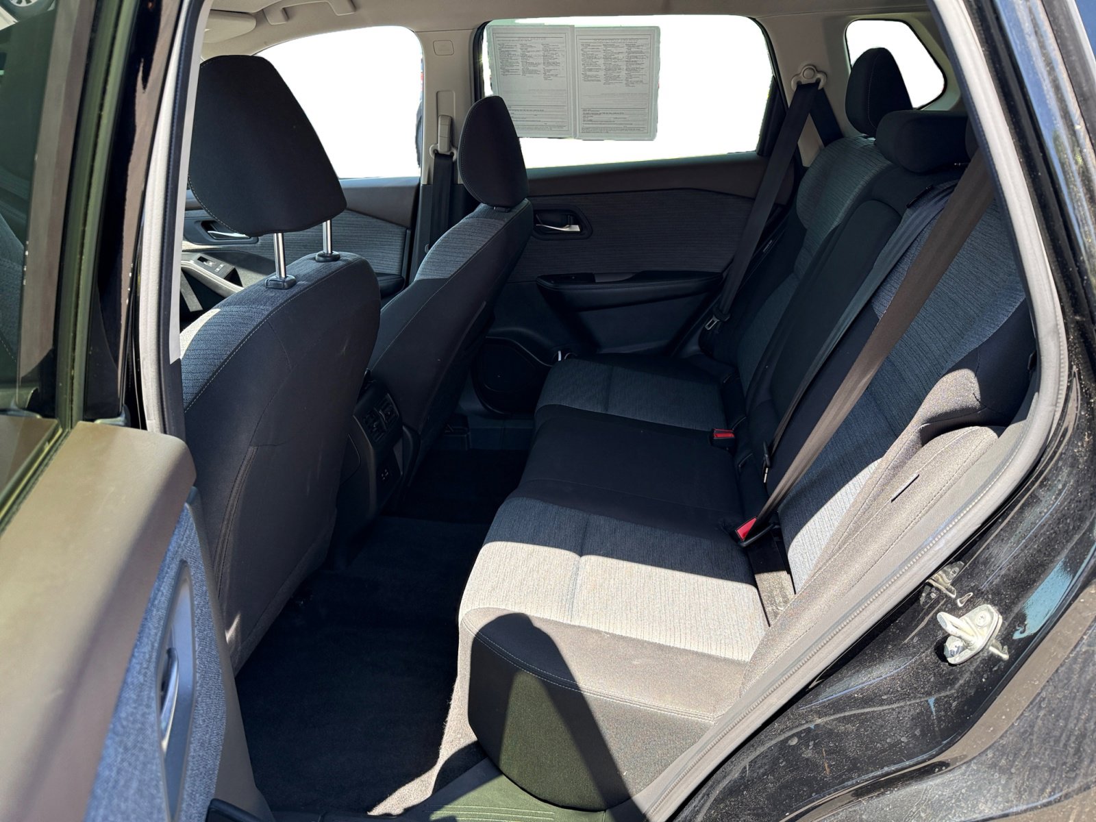 2023 Nissan Rogue SV photo 15