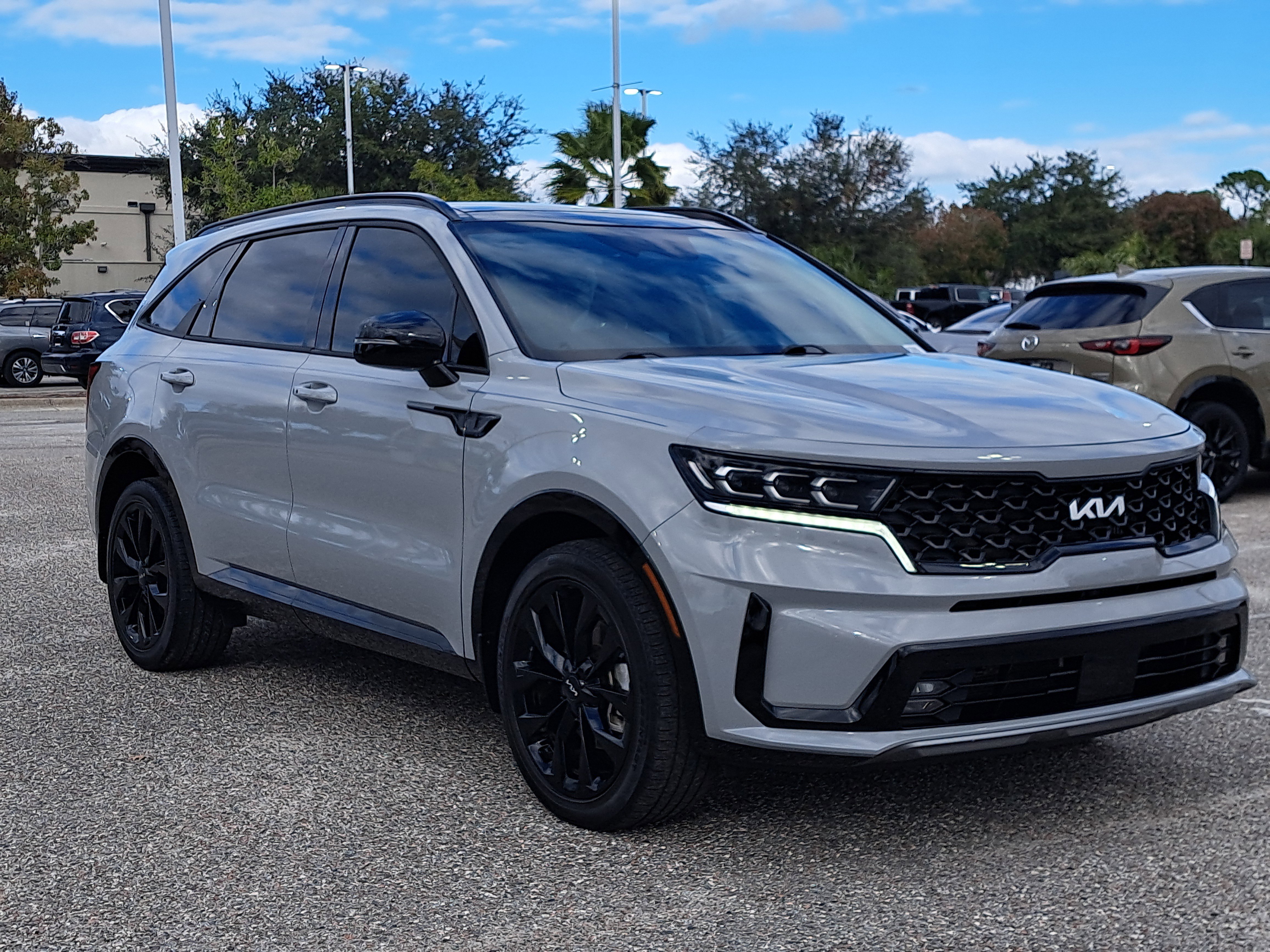 2023 Kia Sorento SX's photo