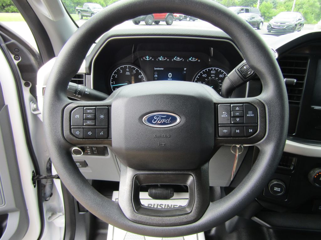 2023 Ford F-150 XL photo 12