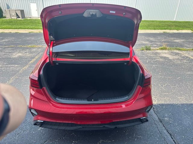 2024 Kia Forte GT-Line photo 9