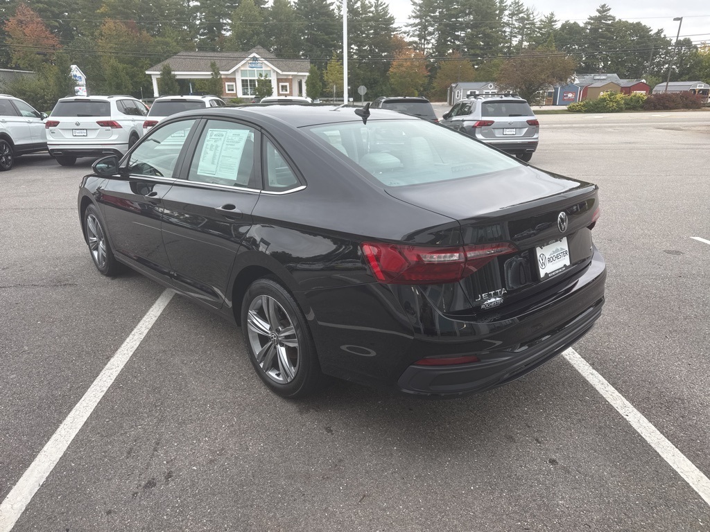 2024 Volkswagen Jetta 1.5T SE photo 3