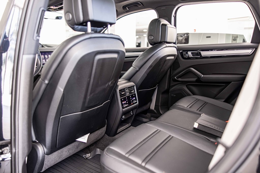 2022 PORSCHE CAYENNE - Image 34
