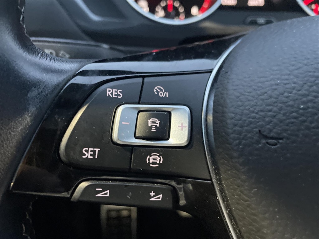 2021 Volkswagen Tiguan SE R-Line Black photo 22