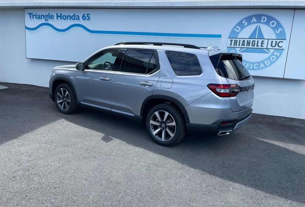2025 Honda Pilot Touring photo 3