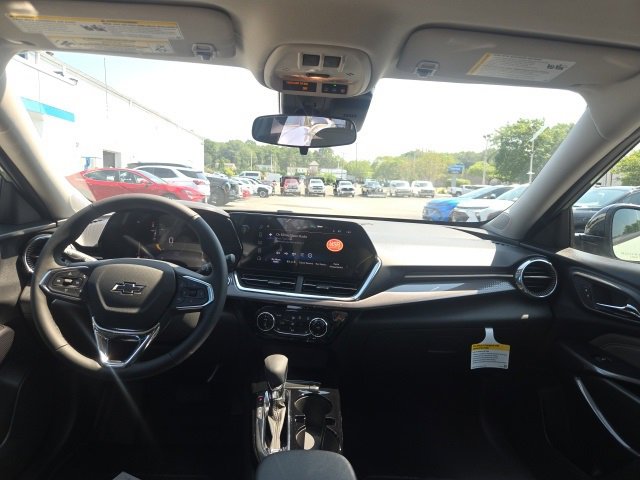 2025 Chevrolet Trax ACTIV photo 13