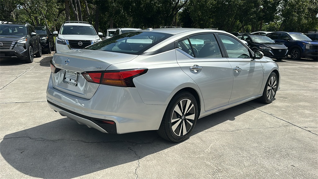 2022 Nissan Altima 2.5 SV photo 7